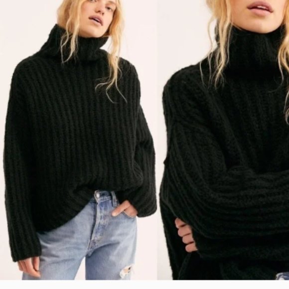 Free People Sweaters - Free People Fluffy Fox Sweater in Black Size Large alpaca wool blend
